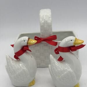 Vintage White Goose Geese Ducks In A Basket Salt & Pepper Shaker Set Cottagecore